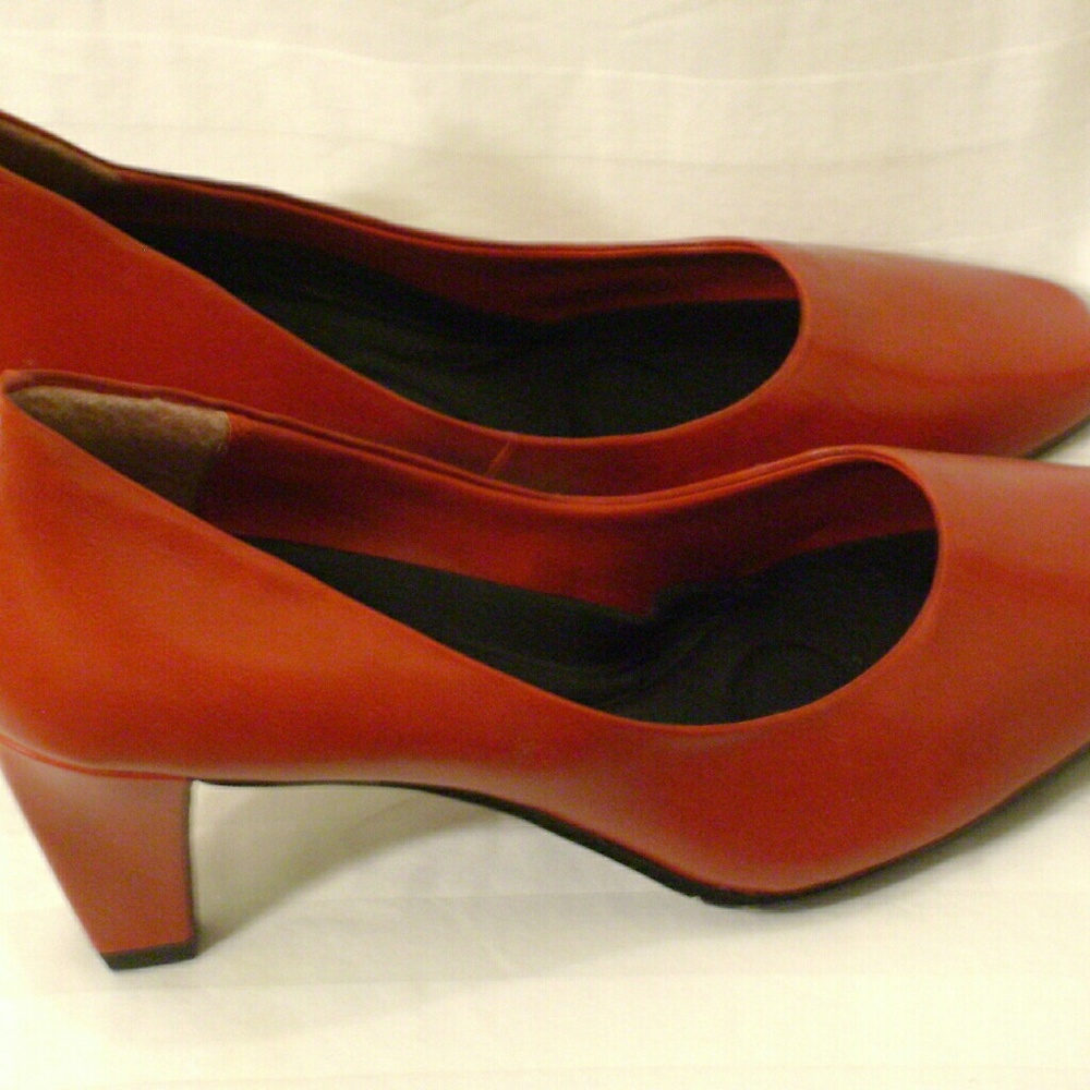 Moda Relax Red Leather Heels