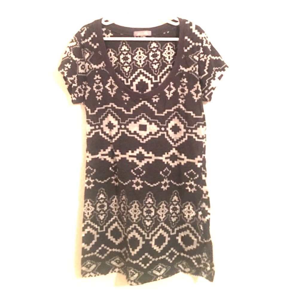T-shirt.