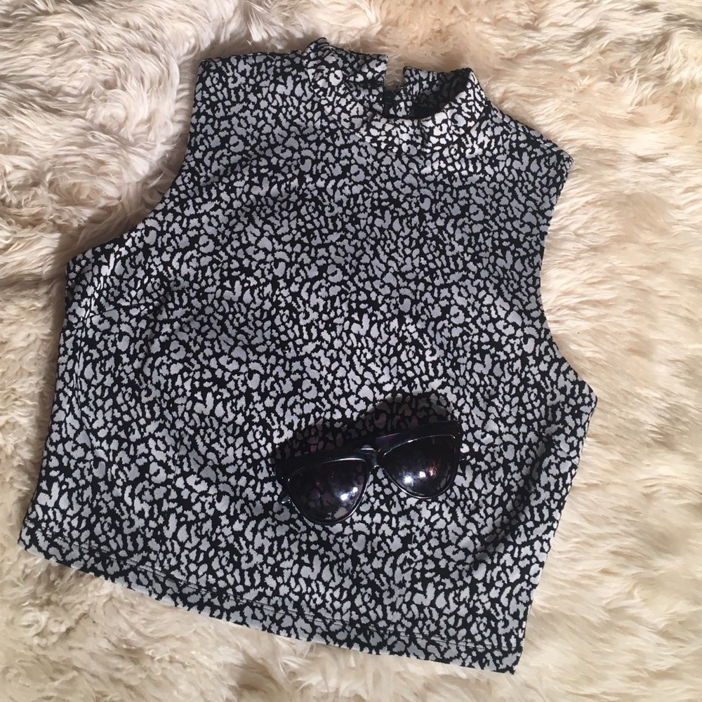 Forever 21 crop top