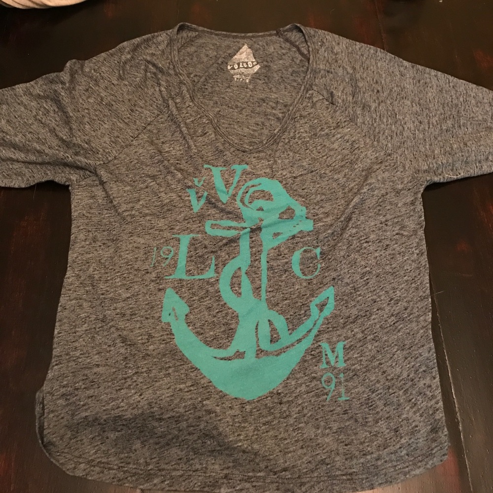 Volcom 3/4 length cotton tee.