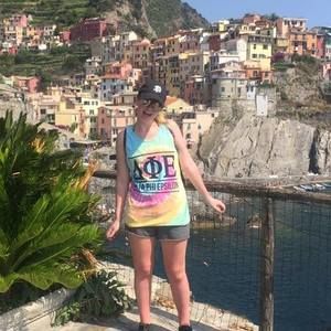 Meet your Posher, Laura