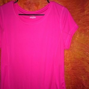 pink work out shirt