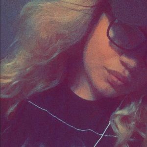 Meet your Posher, Isabella