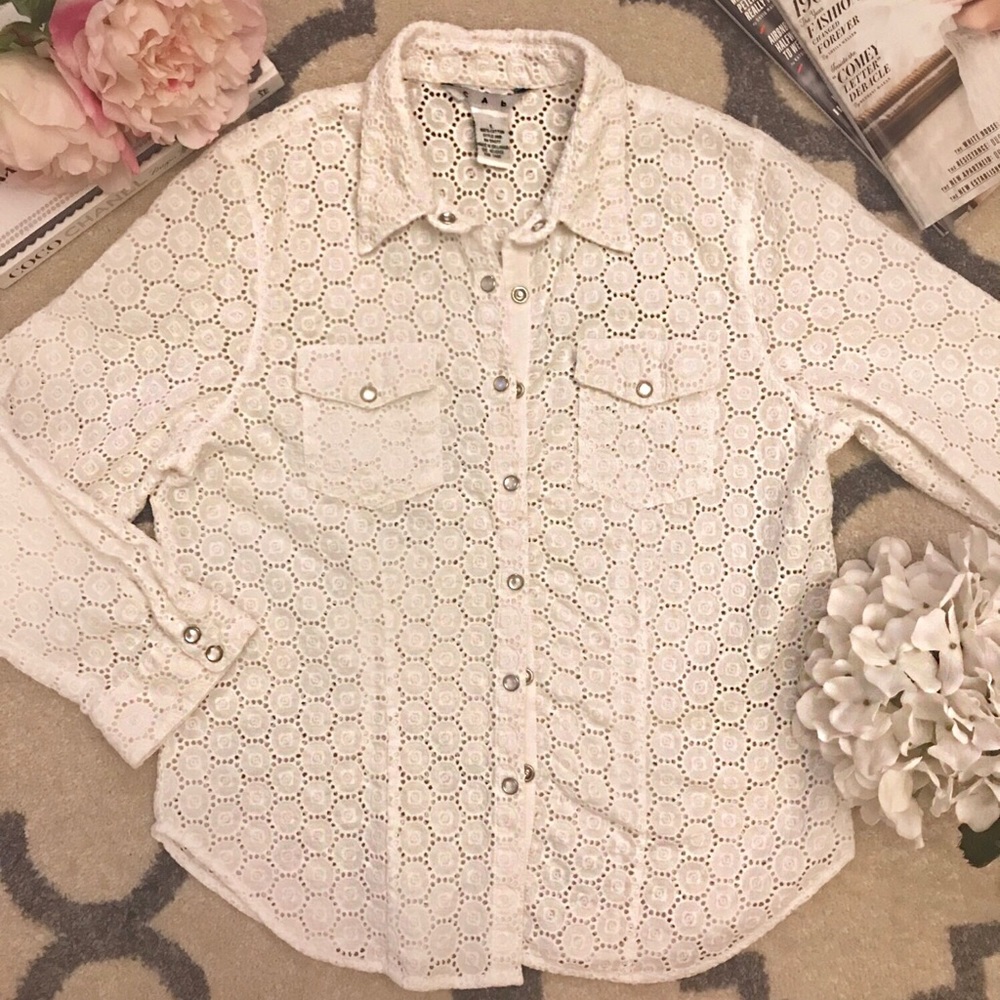 Cabi Cotton Eyelet button down shirt