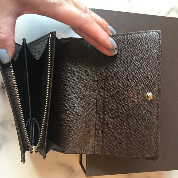Authentic Louis Vuitton Damier Bifold Wallet