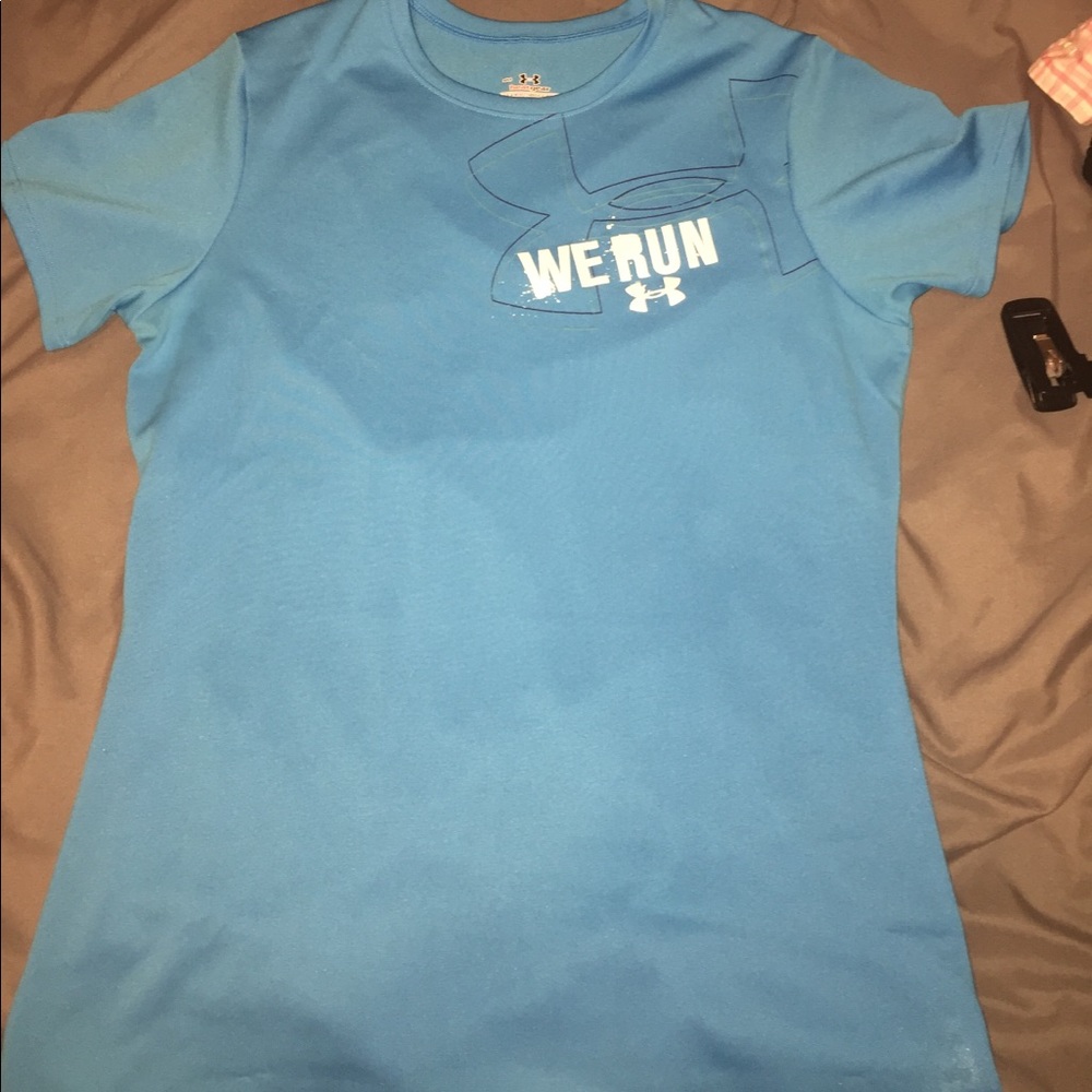 UNDER ARMOUR fitted tee
