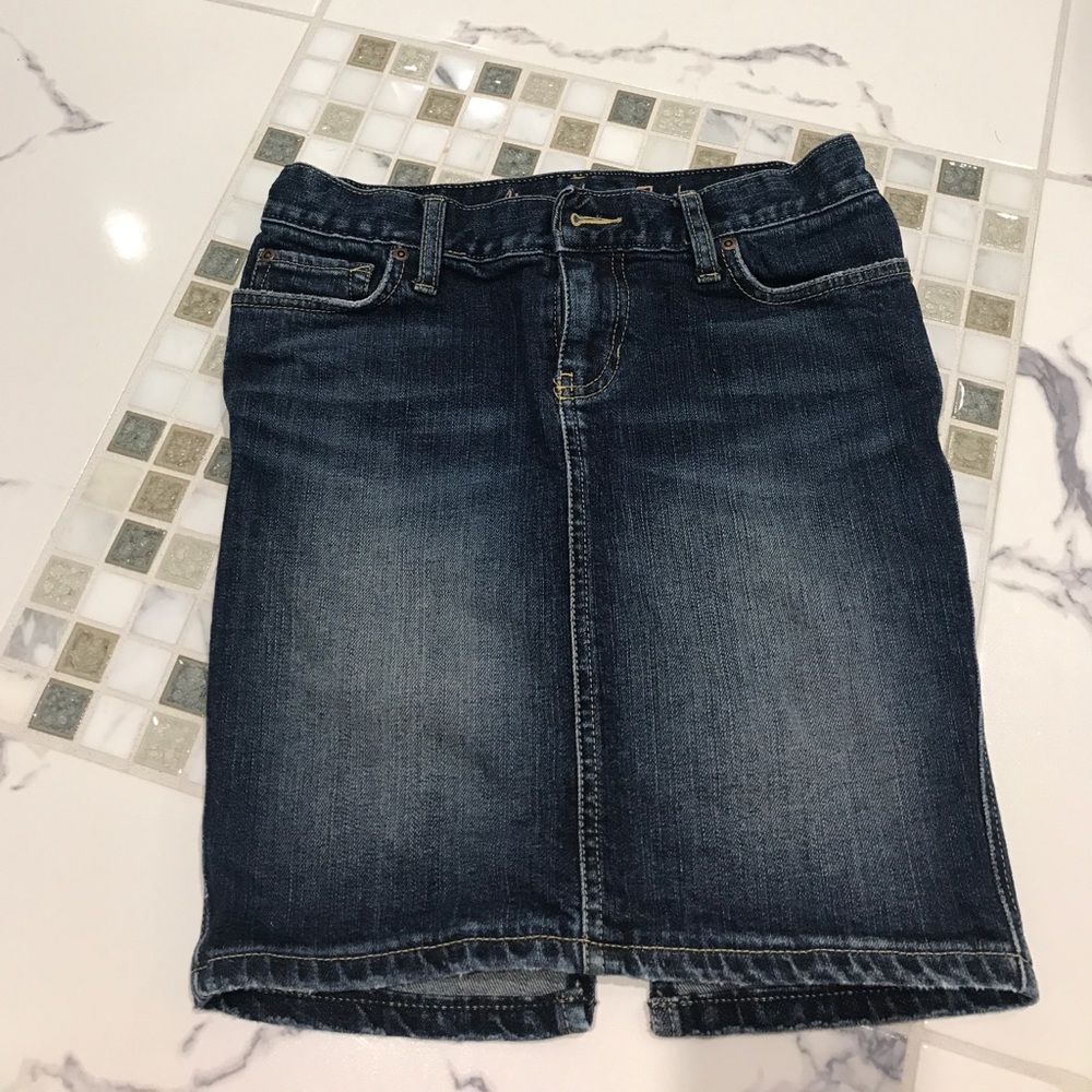 Abercrombie & Fitch Denim Pencil Skirt size 00