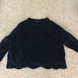 Cropped velvet knit sweater