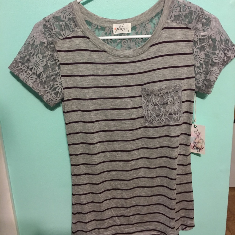 striped tee with lace detailing