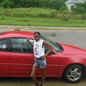 Meet your Posher, Lorraine