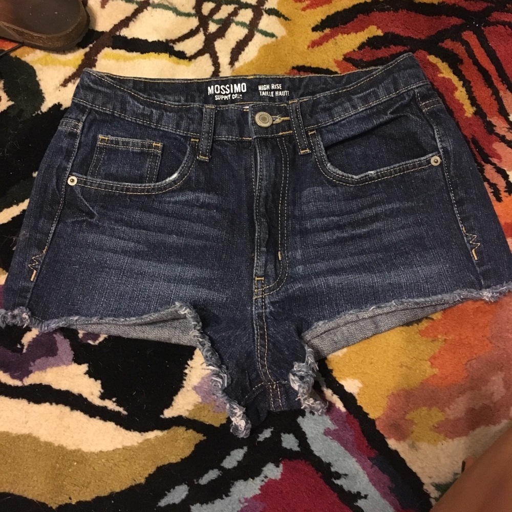 High wasted shorts