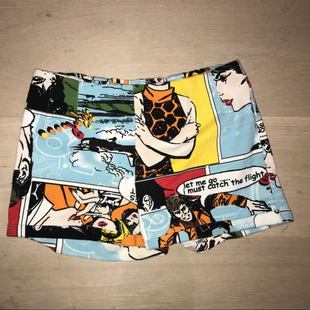 Brandy Melville comic strip shorts