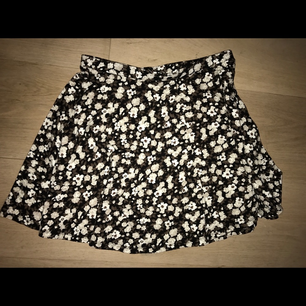 Forever 21 floral skater skirt