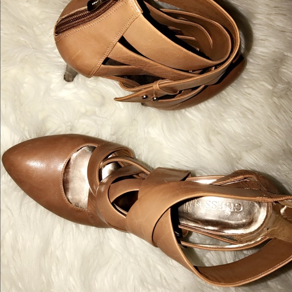 Heels🔥 - Picture 2 of 2