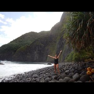 Meet your Posher, Joy