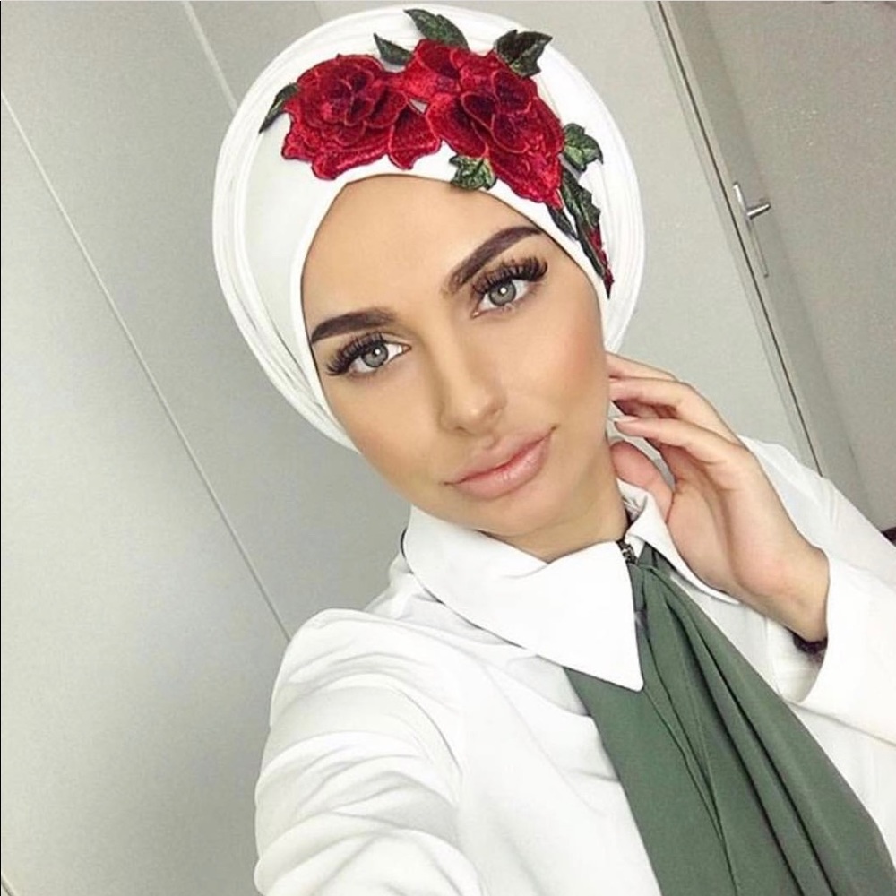Embroidered Turban plus scarf 2 pieces