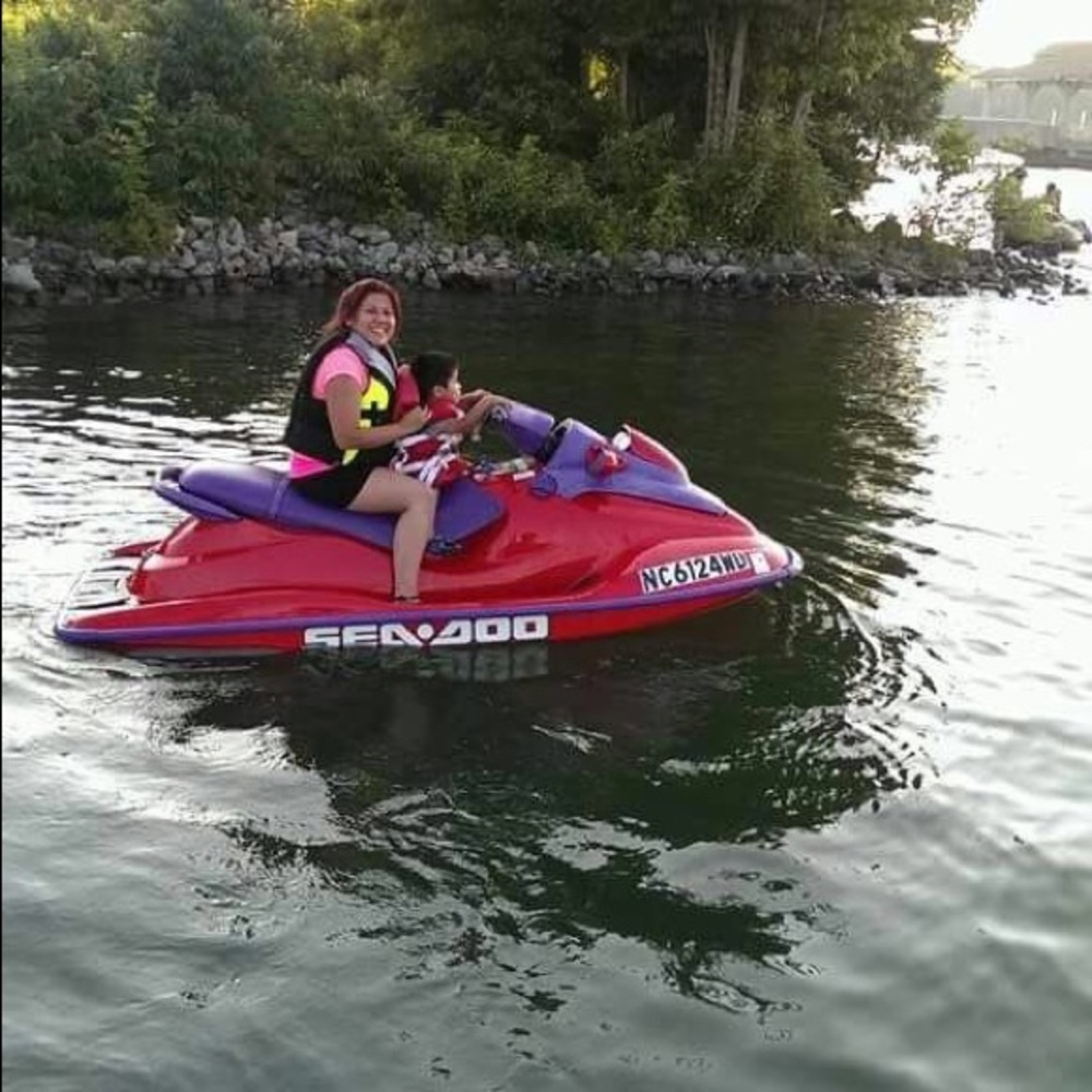 Meet your Posher, Cristina