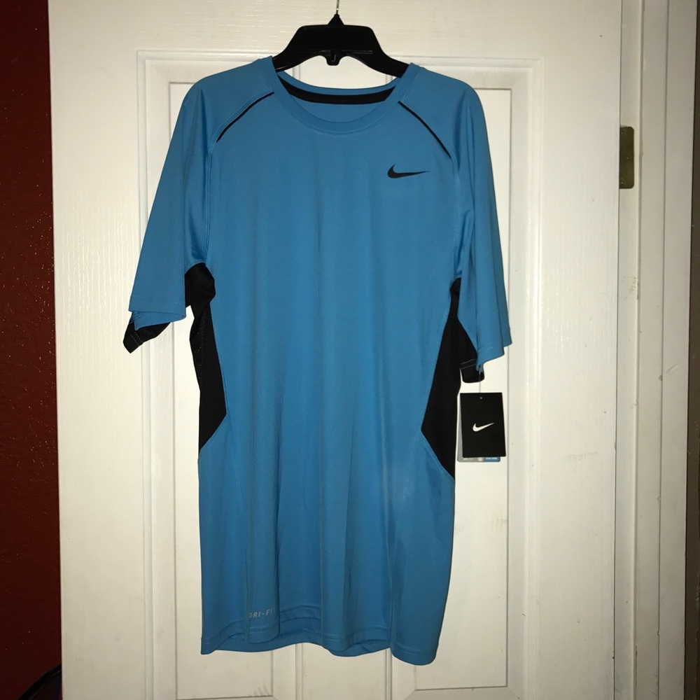Nike drifit short sleeve shirt