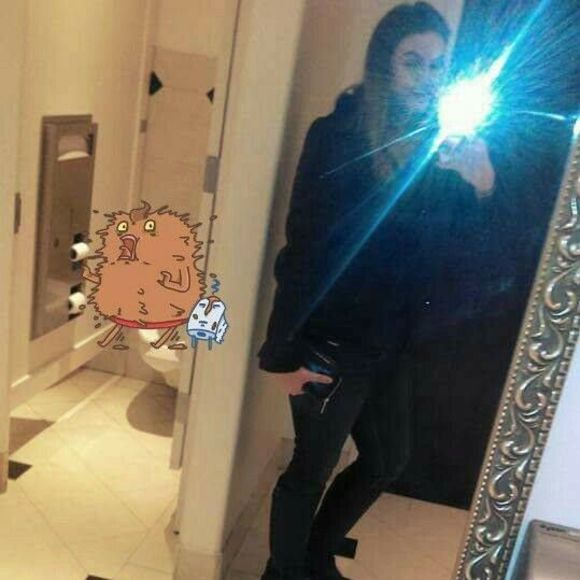 Meet your Posher, Ashley - Picture 1 of 1