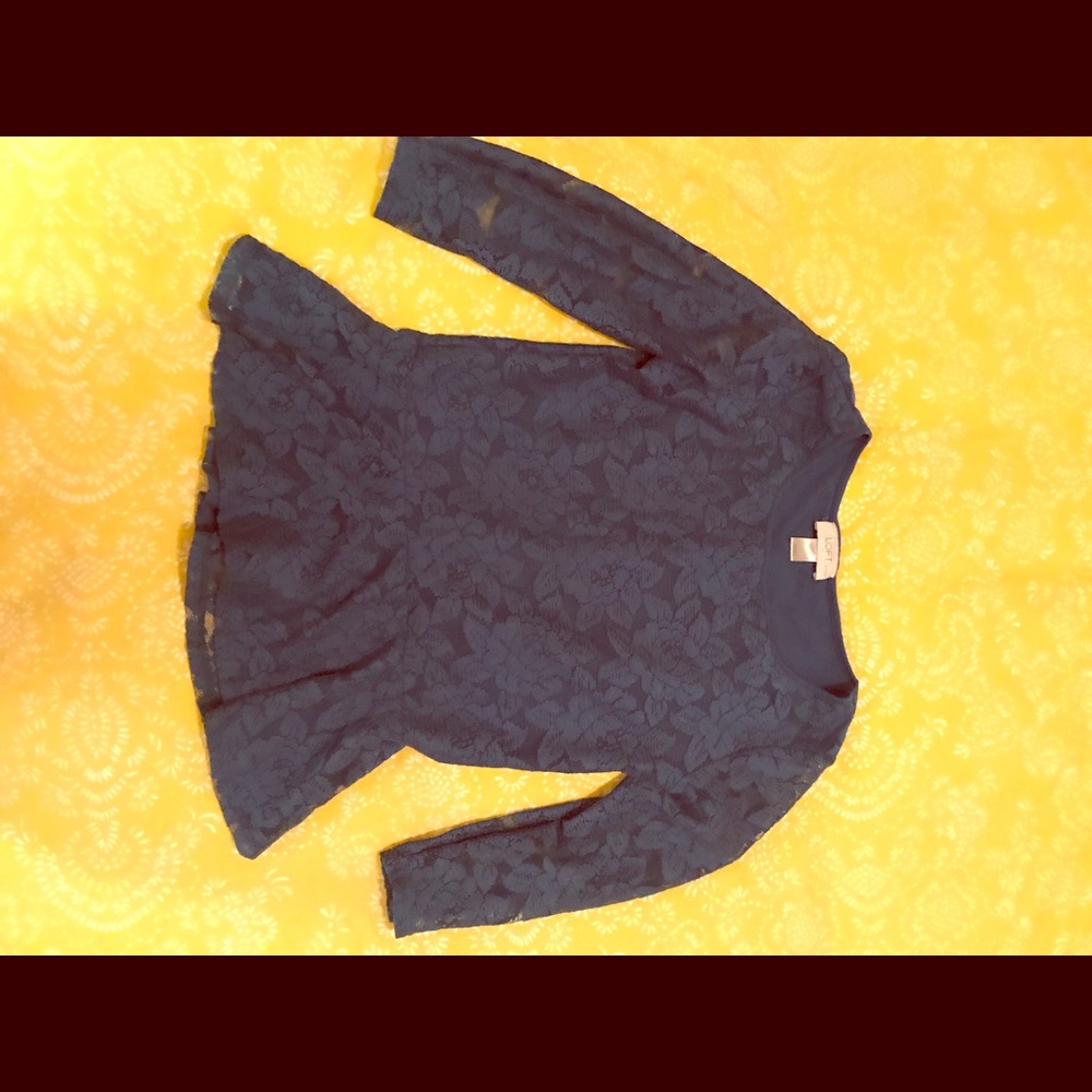 Dark real puplum lace top