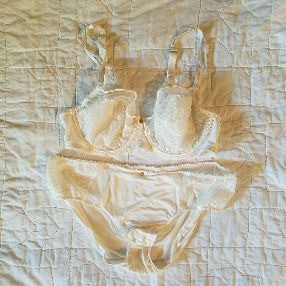 Cacique Bra and Panty Set