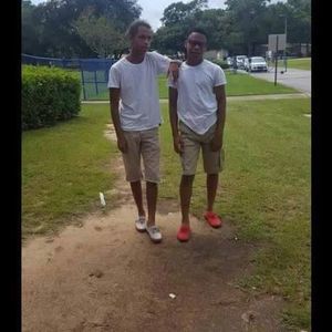 Meet your Posher, Dontrell