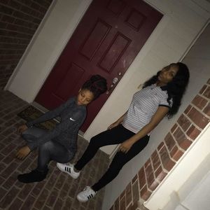 Meet your Posher, Sydni