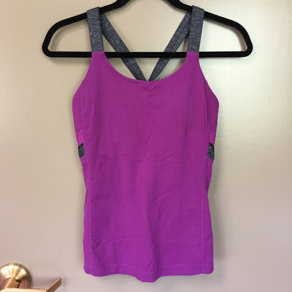 Lululemon workout top