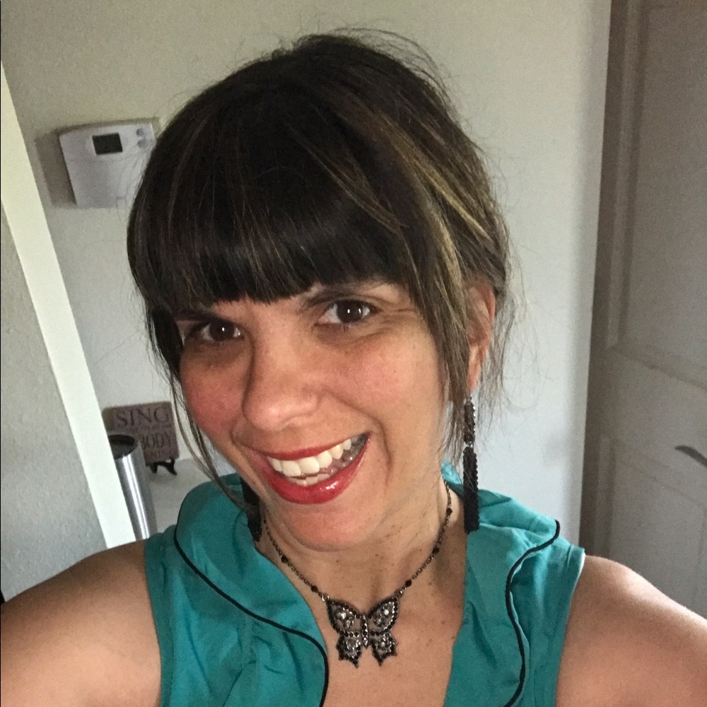 Meet your Posher, Julie