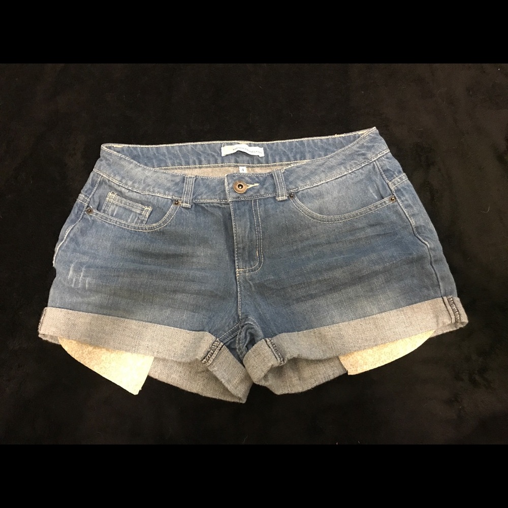Box 2 UK French Connection exposed pocket shorts