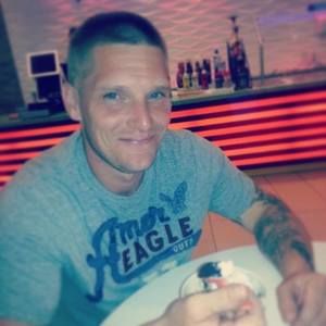 Meet your Posher, Nick