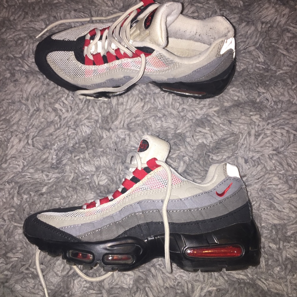 🔥Nike Air Max 95 Sneakers🔥