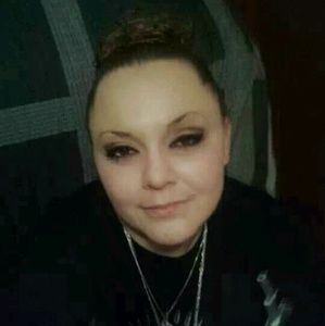 Meet your Posher, Liz