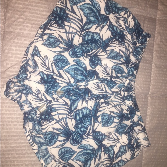 SHORTS H&M - Picture 2 of 3