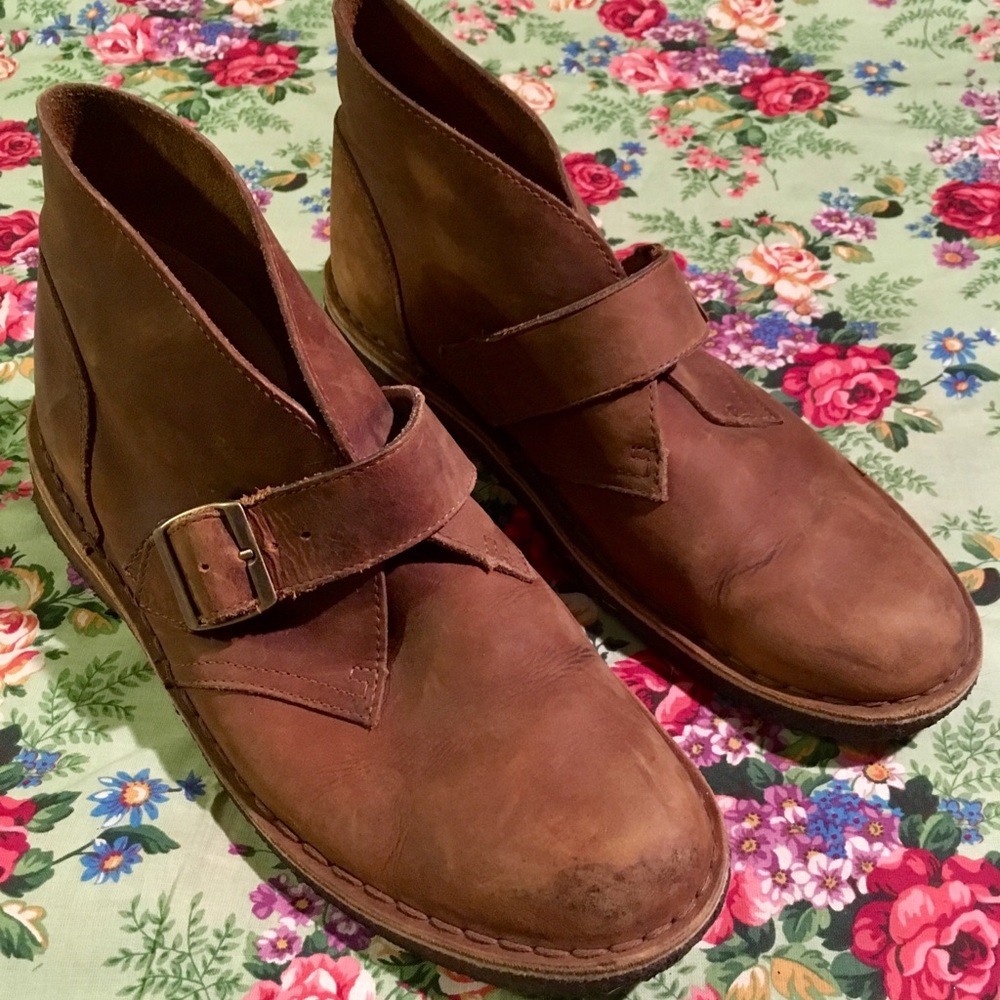 Clarks buckle desert boots