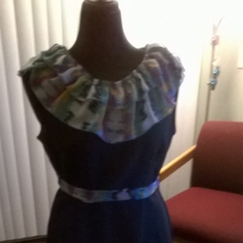 Dress - Picture 6 of 8