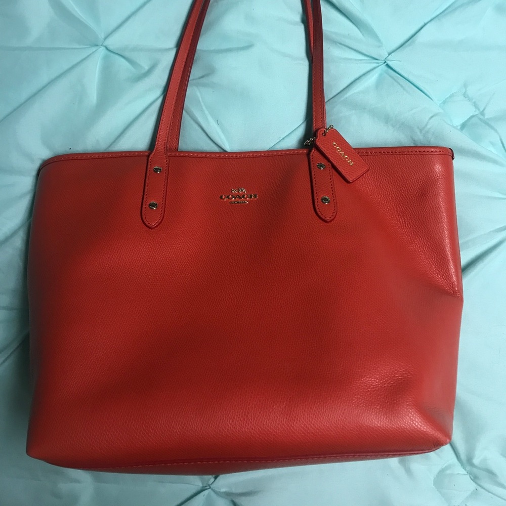 🎊🎊Orange Coach Bag🎊🎊