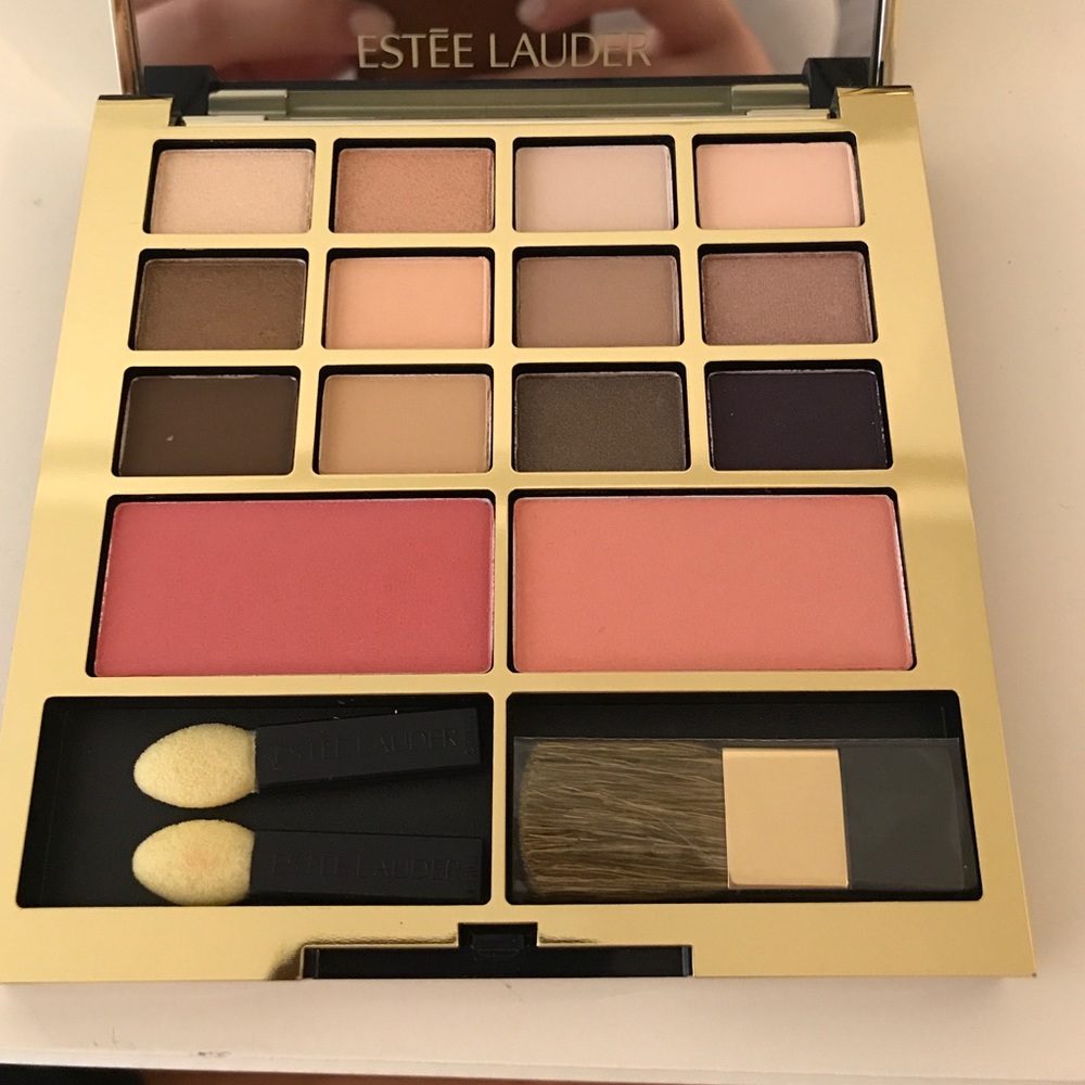 Estée Lauder eyeshadow/blush palette