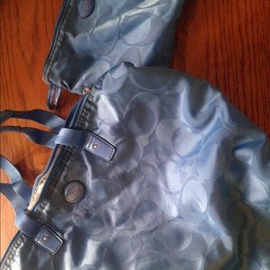 Authentic Coach large bag with removable pouch