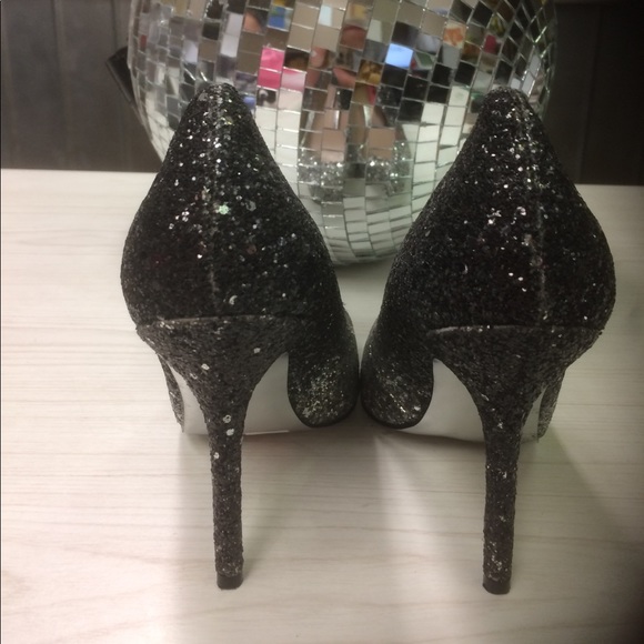 Betsey Johnson Glitter Ombré pumps - Picture 4 of 5