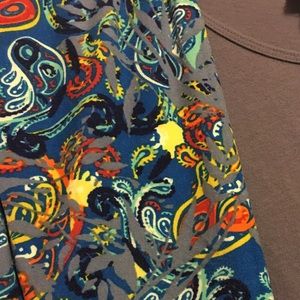 Lularoe irma & one size leggings.