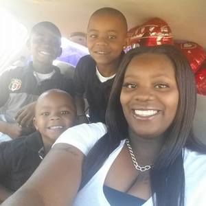 Meet your Posher, Denisha