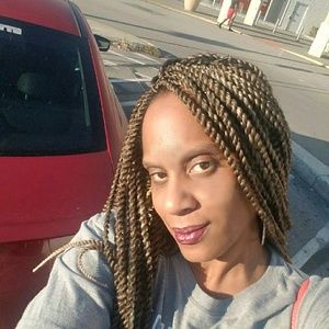 Meet your Posher, Christina