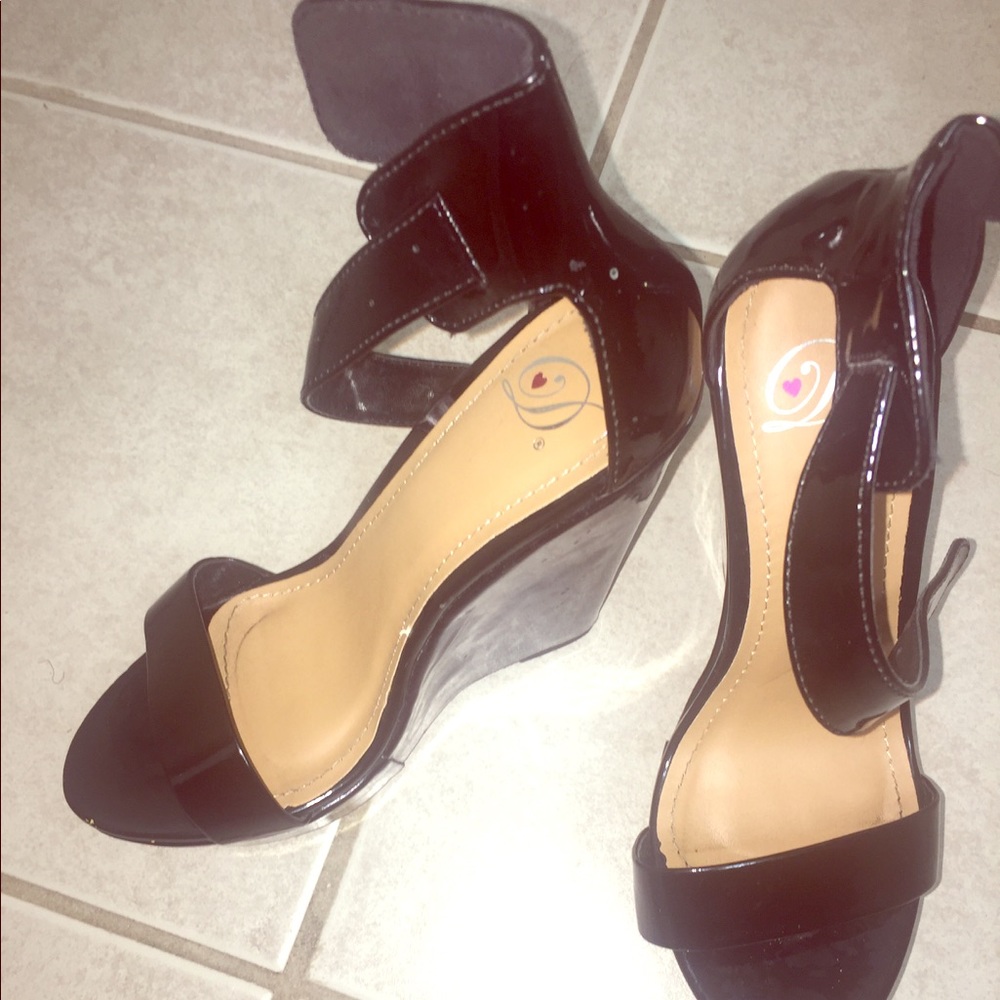 Black Shoes