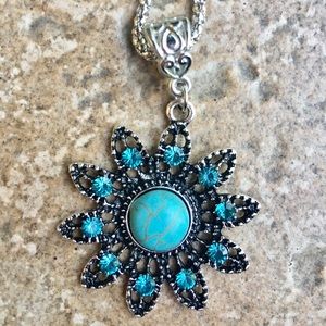 The Dahlia Necklace