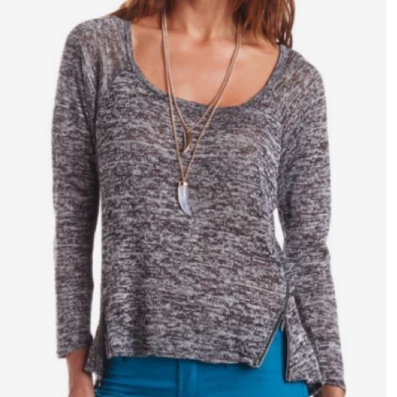 Charlotte Russe Sweaters - CHARLOTTE RUSSE SIDE ZIPPERS MARLED SWEATER HI/LO