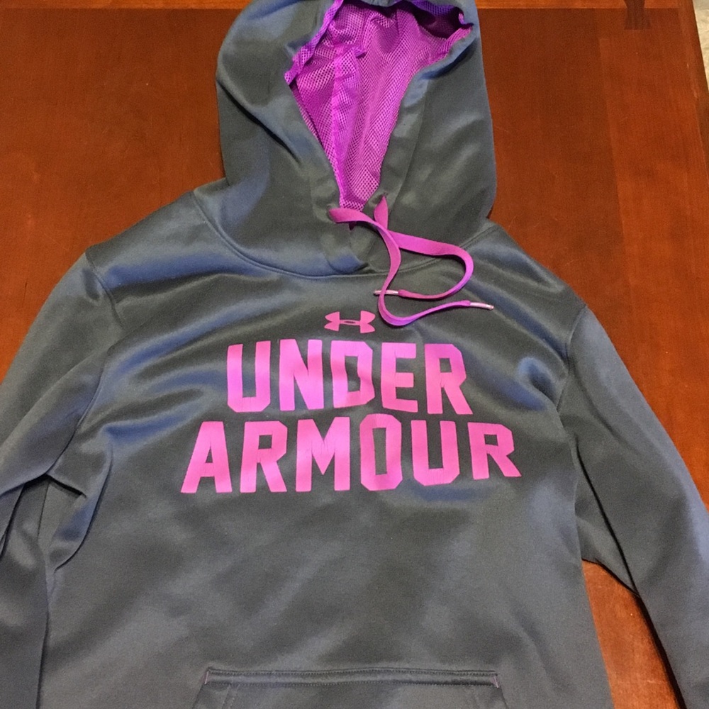 **Price drop‼️**. UA hoodie