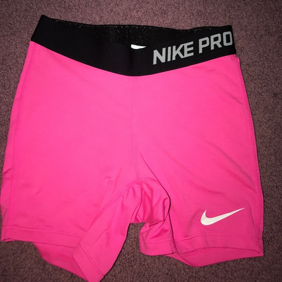 Nike Other - Girls 3" Nike pros