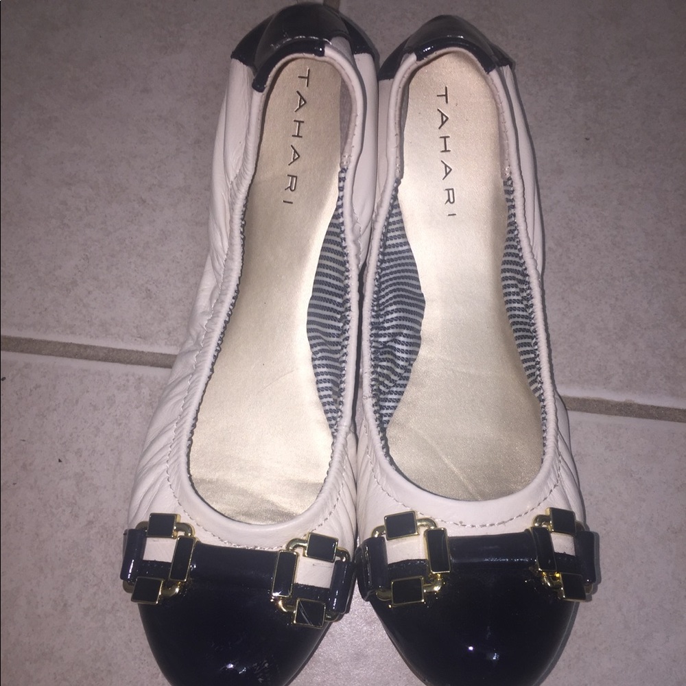 Flats shoes
