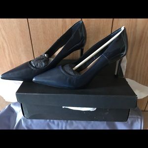 Tahari shoes